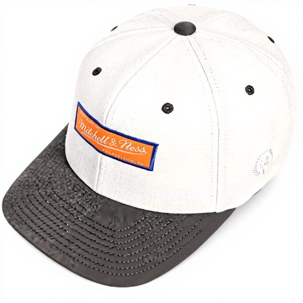 Cappellino da baseball Mitchell Ness Logo 110 Weekend Bianco